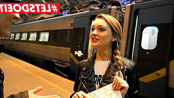 Порно Хаб: два дедушки трахают молодую