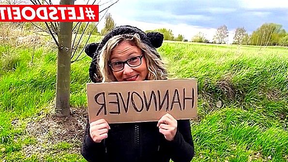 Порно Хаб: секс девушки со страпоном трахает парня
