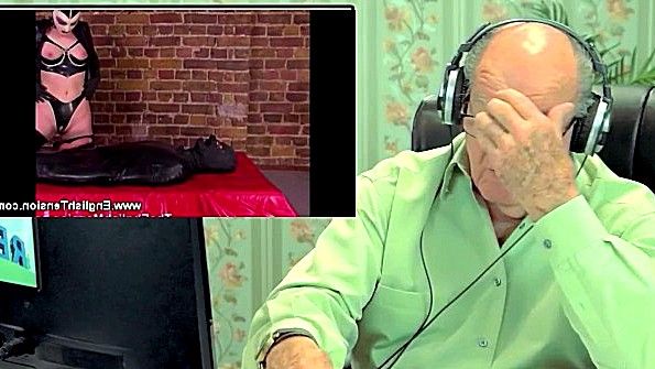 Порно: Латину с большими сиськами трахают