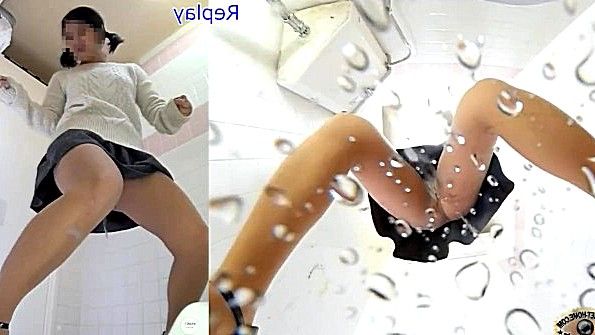 Порно: мамаша лишила девственности маленькие молодые