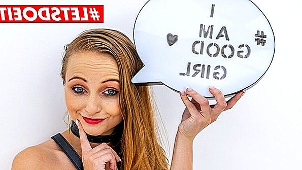 Порно: женщины в палатках занимаются сексом