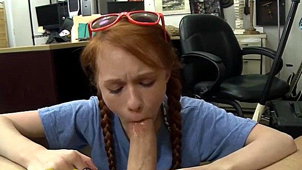 Порно: самый толстый хуй в пизду