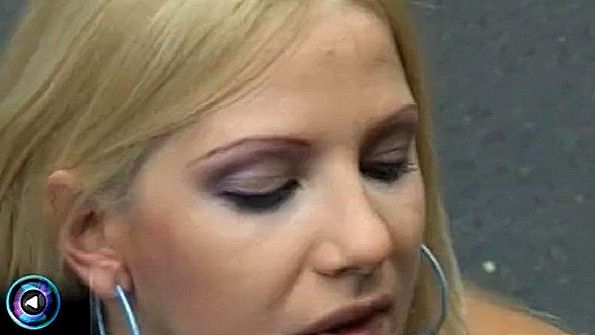 Порно: в попку негр